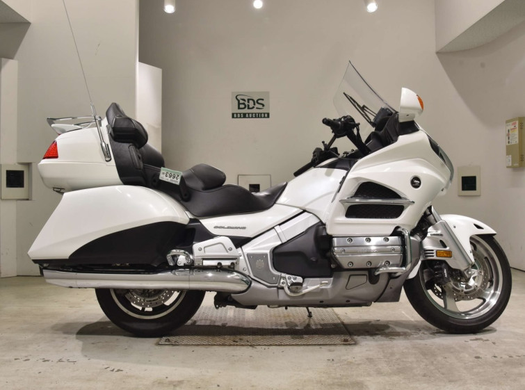 Мотоцикл Honda GL1800 AIRBAG NAVI з пробігом 20167 km