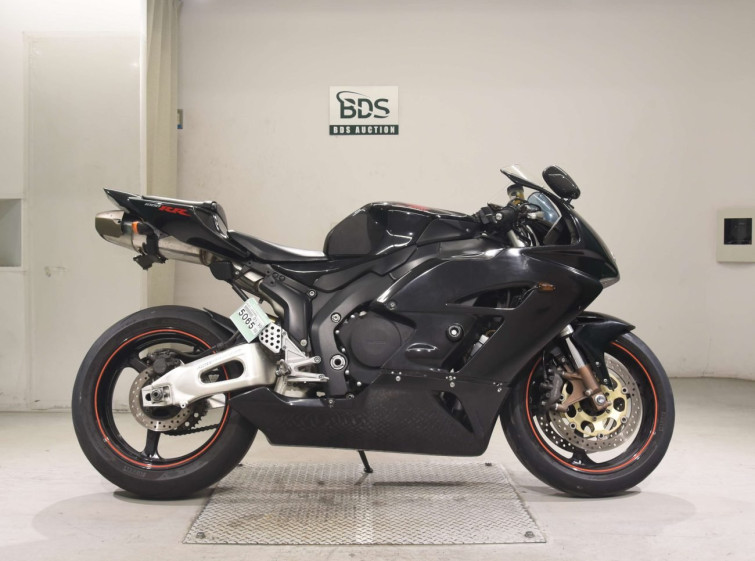 Мотоцикл Honda CBR1000RR с пробегом 73403 km