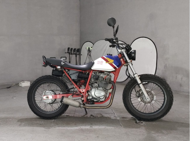 Мотоцикл Honda FTR223 с пробегом 20203 km