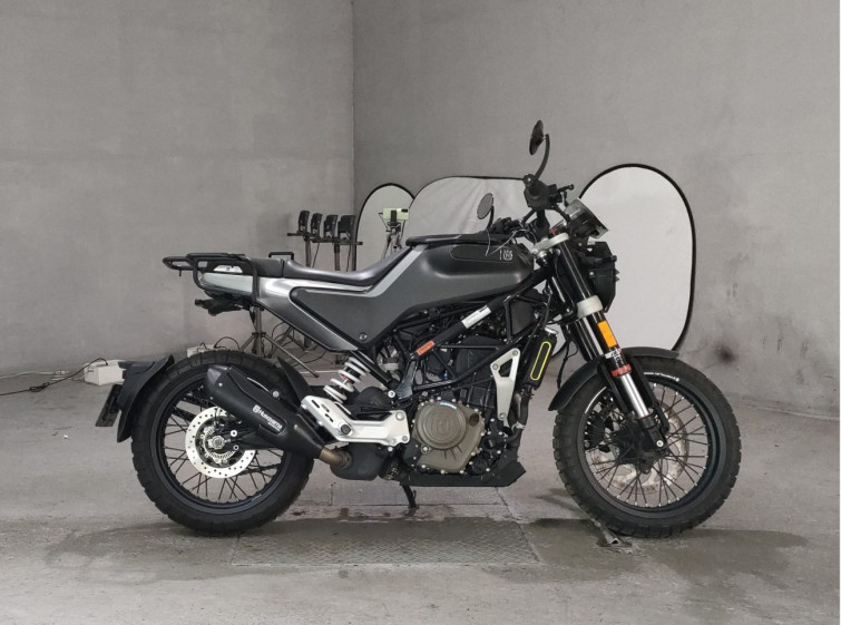 Мотоцикл Husqvarna SVARTPILEN 401 с пробегом 4905 km