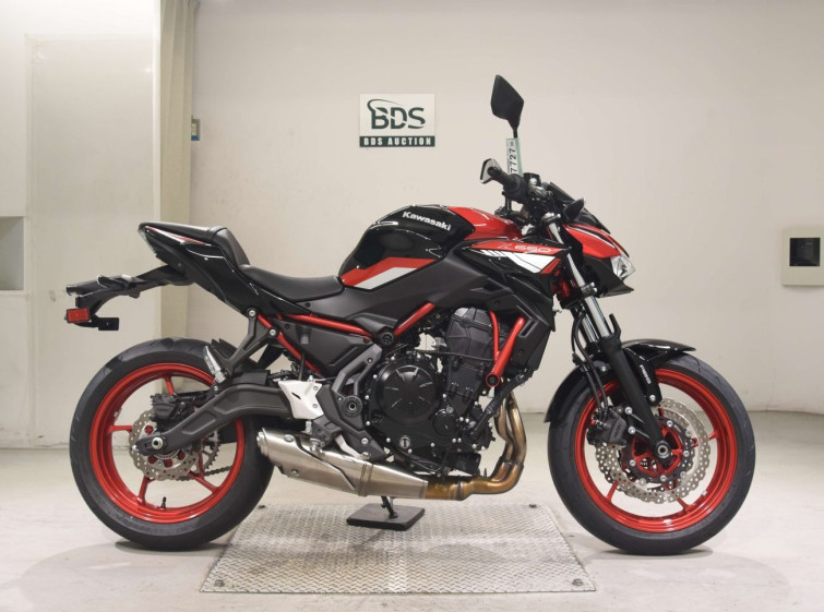 Мотоцикл Kawasaki Z650A с пробегом 452 km