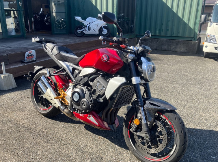 Мотоцикл Honda CB1000R с пробегом 18084 km