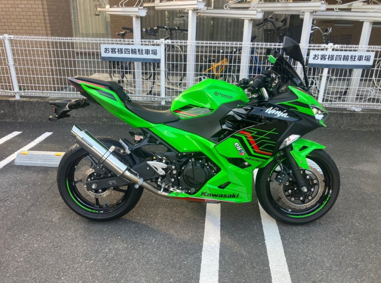 Мотоцикл Kawasaki NINJA400 з пробігом 2767 km