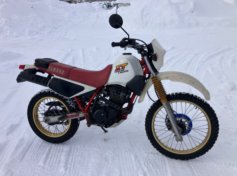 Мотоцикл Yamaha XT250T с пробегом 3973 km