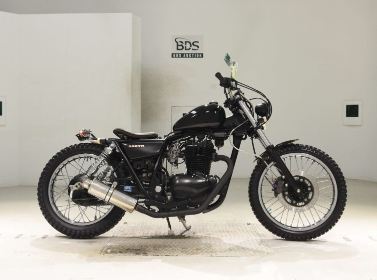 Мотоцикл Kawasaki 250TR з пробігом 177 km