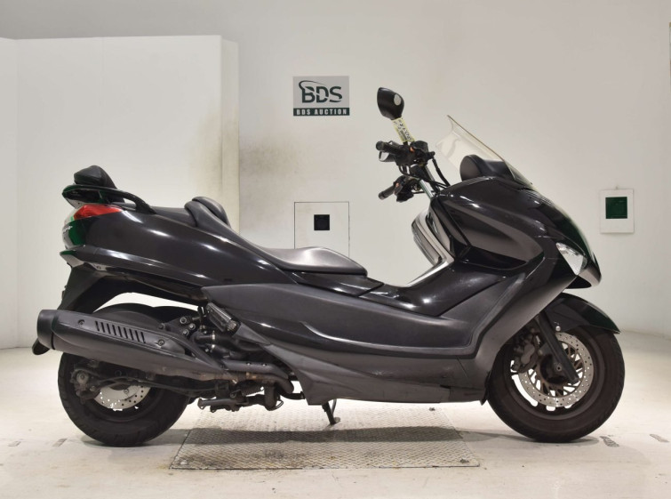 Мотоцикл Yamaha MAJESTY 250 з пробігом 75348 km