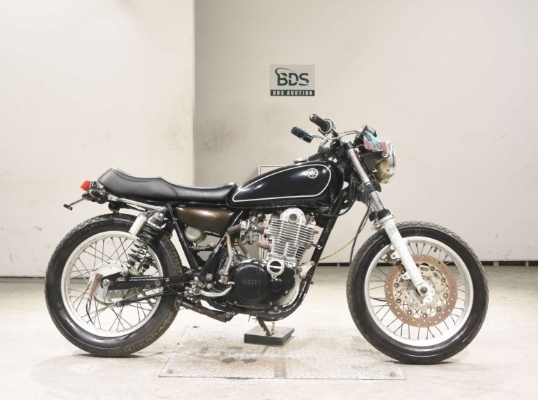 Мотоцикл Yamaha SR400 з пробігом 4629 km