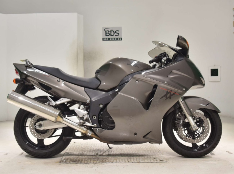 Мотоцикл Honda CBR1100XX BLACKBIRD с пробегом 29961 km