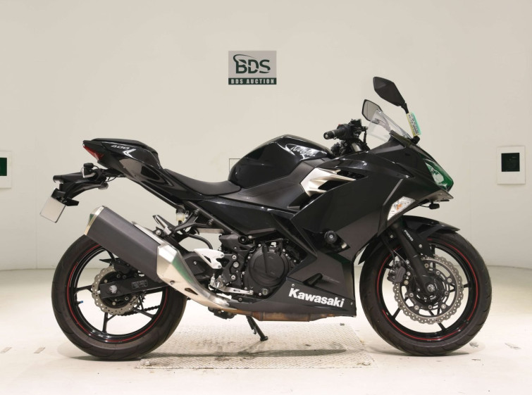 Мотоцикл Kawasaki NINJA400 з пробігом 12138 km