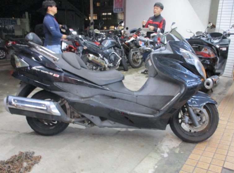 Мотоцикл Suzuki SKYWAVE 400