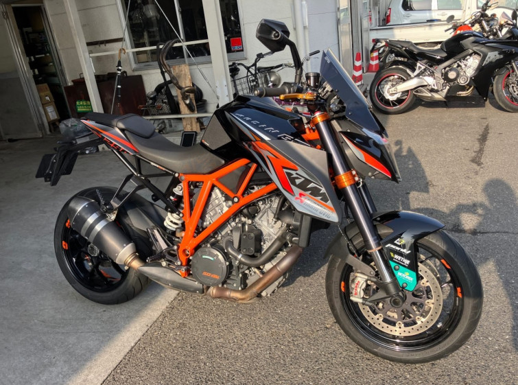 Мотоцикл KTM 1290 SUPERDUKE R з пробігом 21510 km