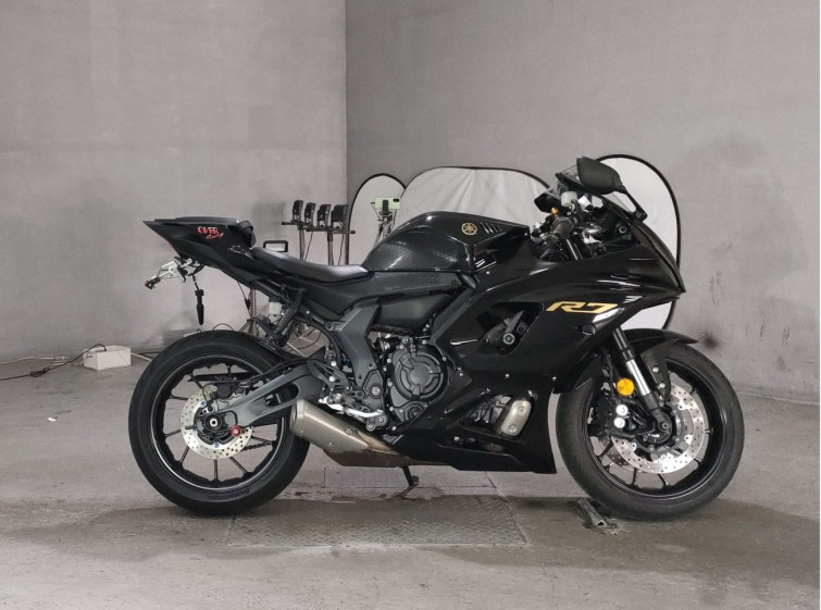 Мотоцикл Yamaha YZF-R7 с пробегом 3558 km
