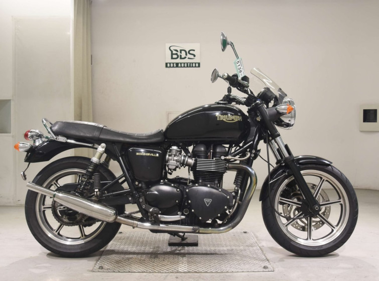 Мотоцикл Triumph BONNEVILLE SE з пробігом 82979 km