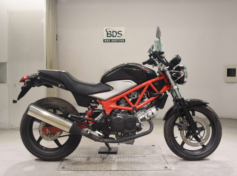 Мотоцикл Honda VTR250 с пробегом 11036 km
