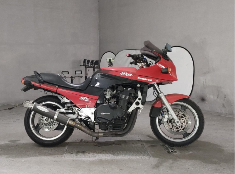 Мотоцикл Kawasaki GPZ900R з пробігом 35789 km