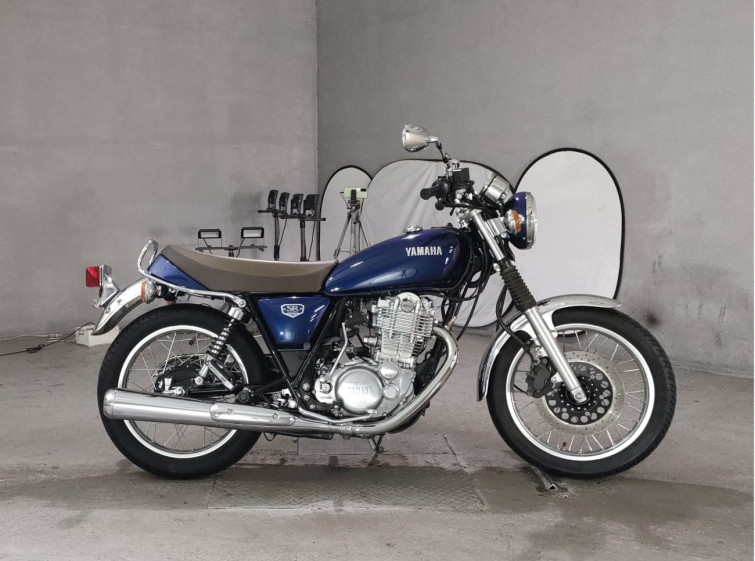 Мотоцикл Yamaha SR400 з пробігом 2788 km