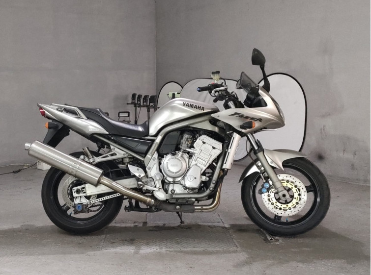 Мотоцикл Yamaha FZS1000 FAZER з пробігом 31692 m