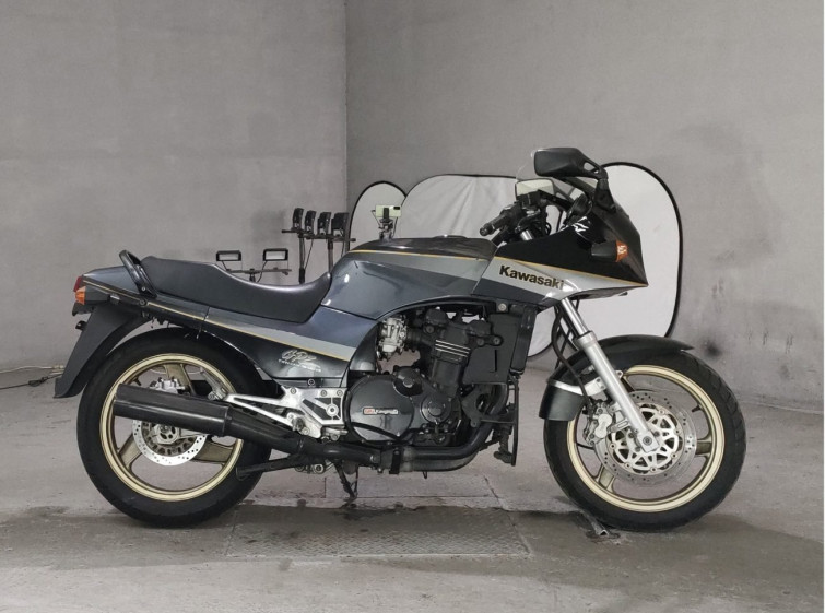 Мотоцикл Kawasaki GPZ900R з пробігом 23733 km