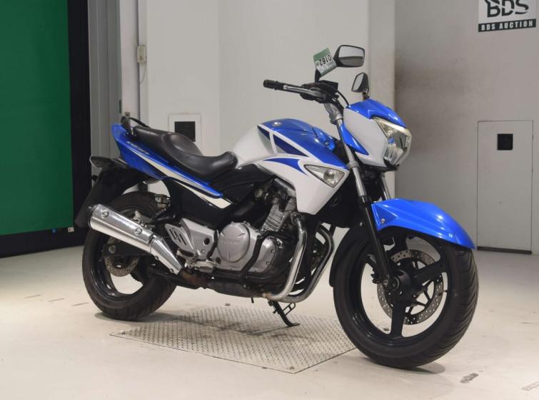 Мотоцикл Suzuki GSR250 з пробігом 12438 km