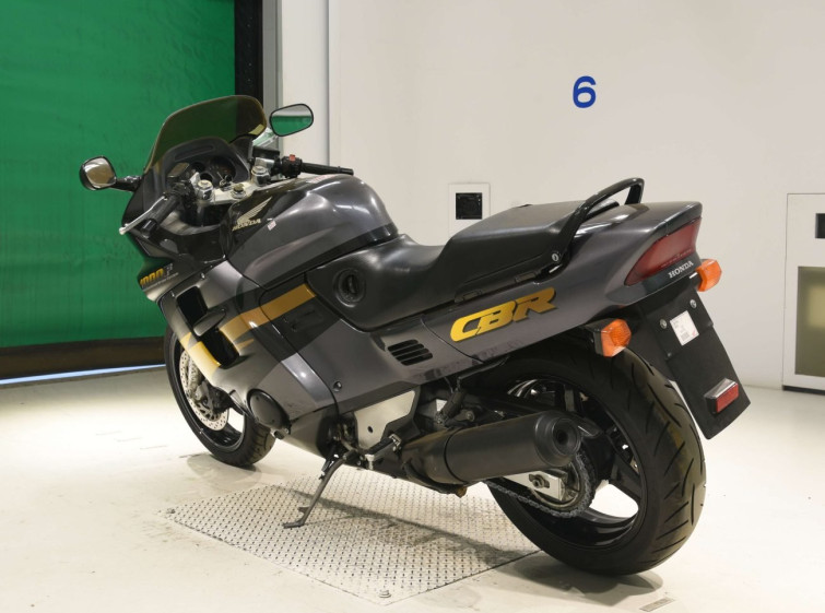 Мотоцикл Honda CBR1000F з пробігом 42975 km