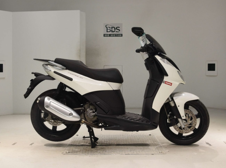 Мотоцикл Derbi GP1 250 з пробігом 6842 km