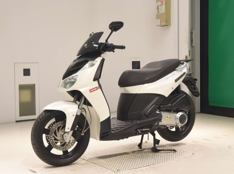 Мотоцикл Derbi GP1 250 з пробігом 6842 km