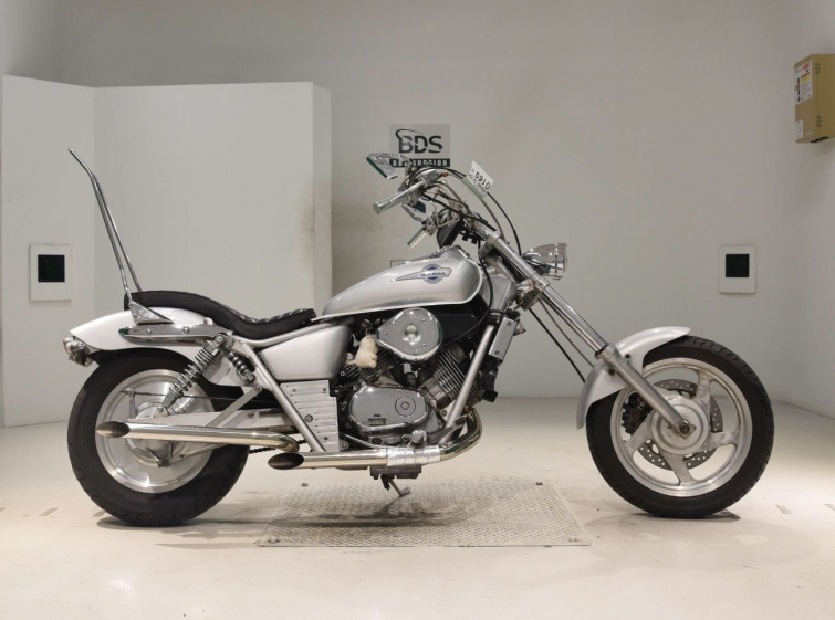 Мотоцикл Honda MAGNA250 з пробігом 18949 km