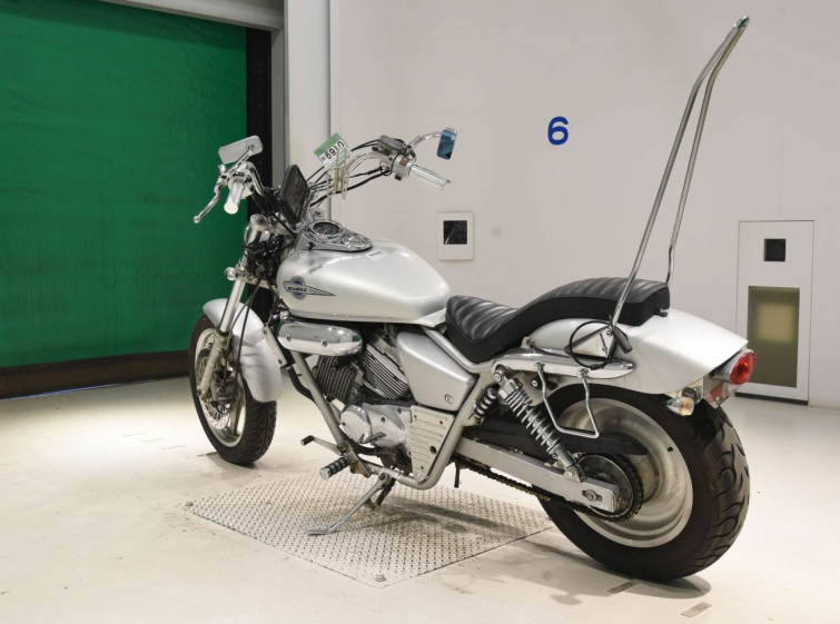 Мотоцикл Honda MAGNA250 з пробігом 18949 km