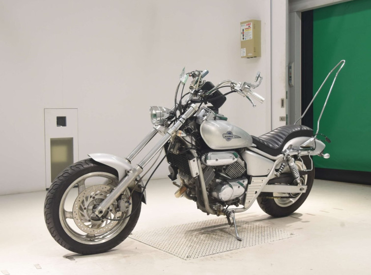 Мотоцикл Honda MAGNA250 з пробігом 18949 km