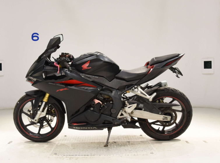 Мотоцикл Honda CBR250RR з пробігом 26769 km