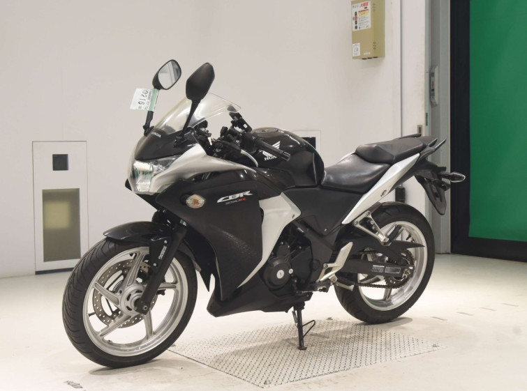 Мотоцикл Honda CBR250RA з пробігом 13220 km