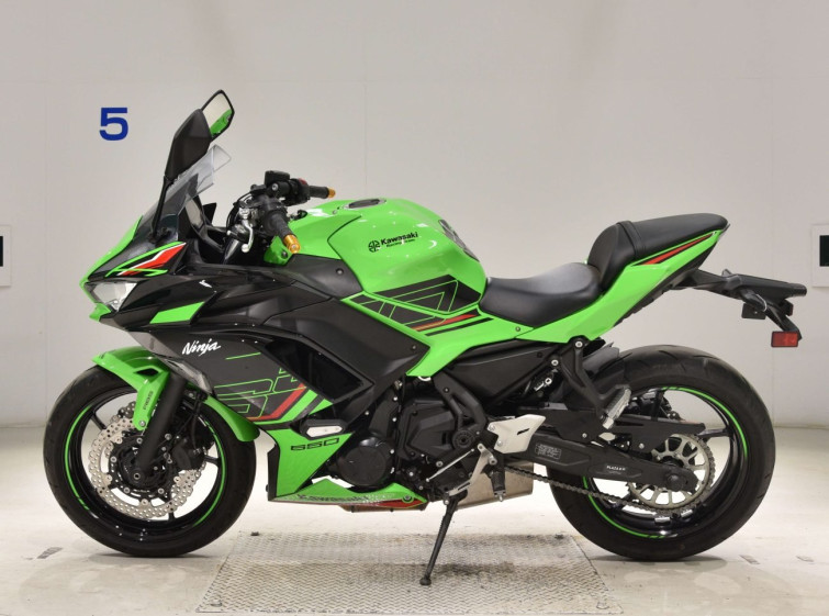 Мотоцикл Kawasaki NINJA650A з пробігом 5465 km