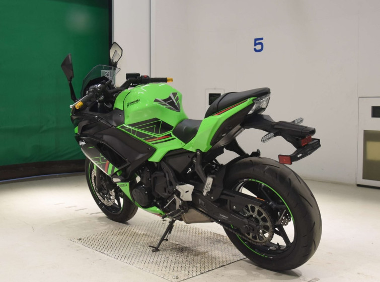 Мотоцикл Kawasaki NINJA650A з пробігом 5465 km