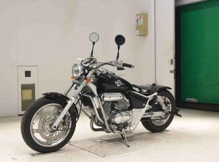 Мотоцикл Honda MAGNA250 з пробігом 21338 km