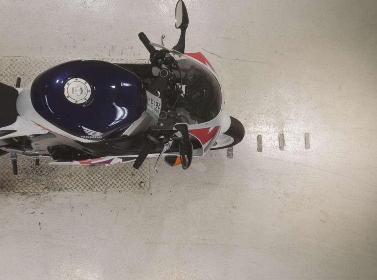 Мотоцикл Honda CBR250RR з пробігом 20118 km