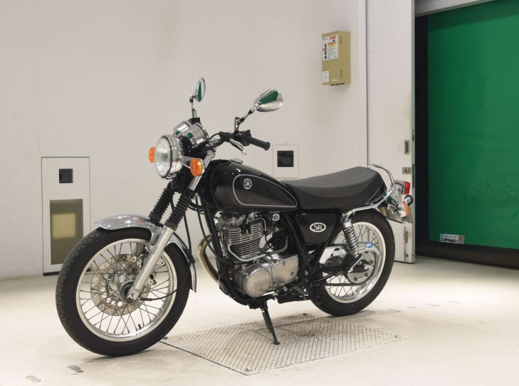 Мотоцикл Yamaha SR400 з пробігом 9482 km