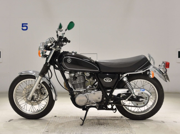 Мотоцикл Yamaha SR400 з пробігом 9482 km