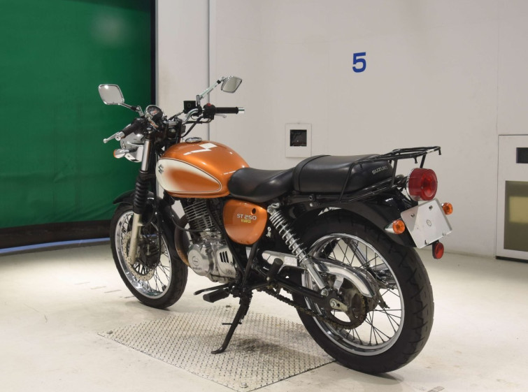 Мотоцикл Suzuki ST250E з пробігом 16707 km