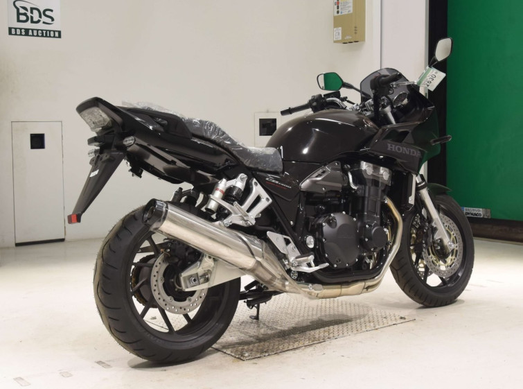 Мотоцикл Honda CB1300SF