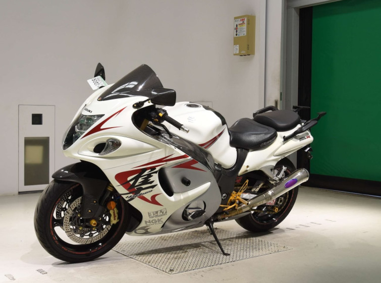 Мотоцикл Suzuki GSX1300R HAYABUSA з пробігом 28275 km