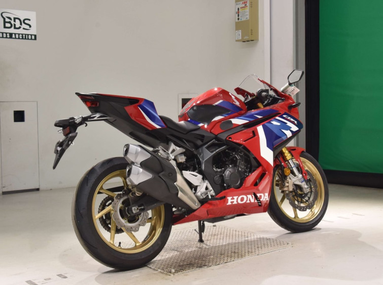 Мотоцикл Honda CBR250RR з пробігом 3489 km