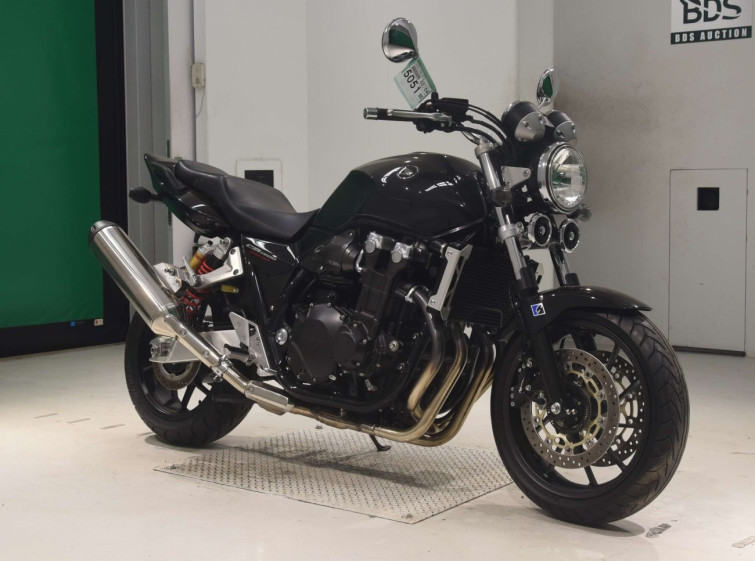 Мотоцикл Honda CB1300SF з пробігом 904 km