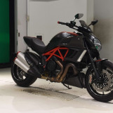 Мотоцикл Ducati DIAVEL CARBON з пробігом 22152 km