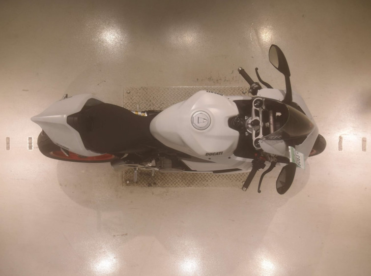 Мотоцикл Ducati PANIGALE V2 з пробігом 14815 km