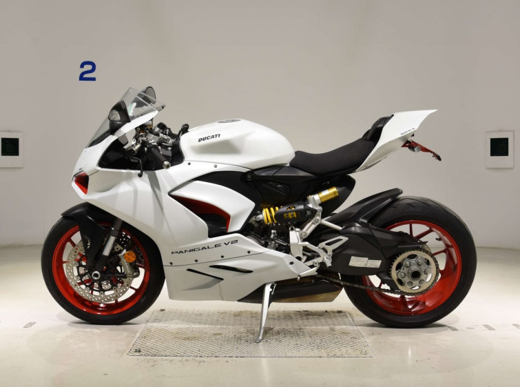Мотоцикл Ducati PANIGALE V2 з пробігом 14815 km