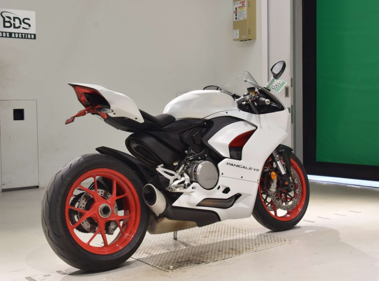 Мотоцикл Ducati PANIGALE V2 з пробігом 14815 km