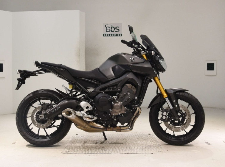 Мотоцикл Yamaha MT-09 с пробегом 15656 km