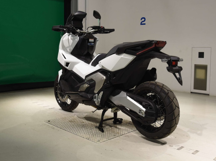 Мотоцикл Honda X-ADV750 с пробегом 2306 km