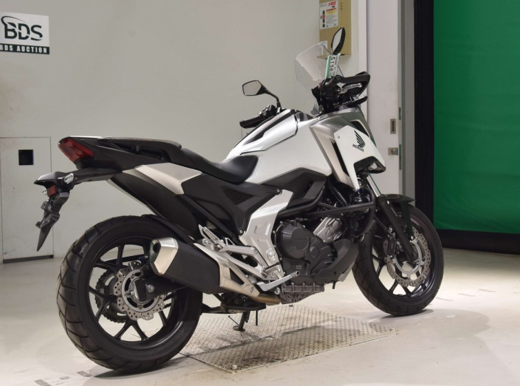 Мотоцикл Honda NC750X з пробігом 9886 km