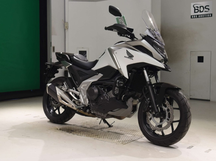 Мотоцикл Honda NC750X з пробігом 9886 km